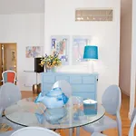 Daire Rent4rest - Downtown Designer's