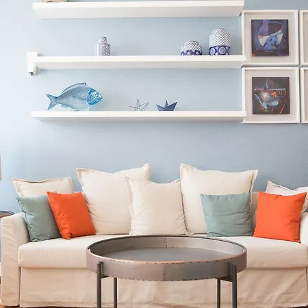 Rent4rest - Downtown Designer's 아파트
